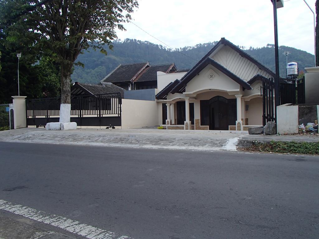玛琅 沙基拉旅馆酒店 外观 照片
